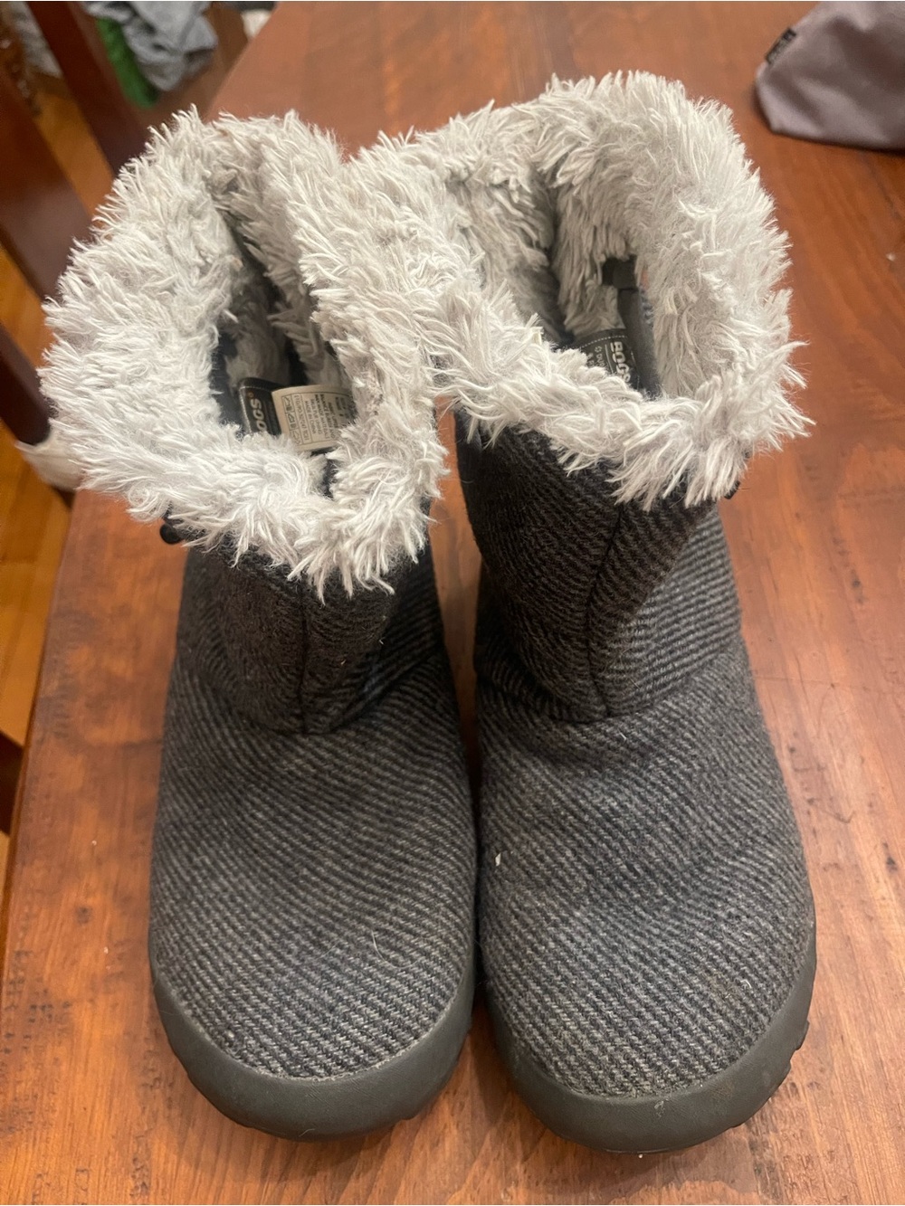 Bogs Women's Gray Quilted Faux-Fur Ankle Winter Boots